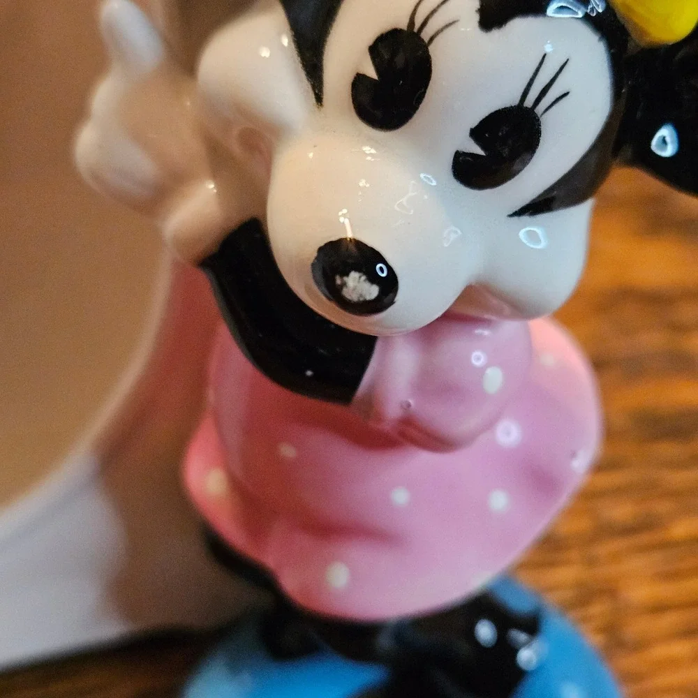 Vintage Disney Minnie Mouse Ceramic Picture Frame‎ 3D Figure Japan Pink White